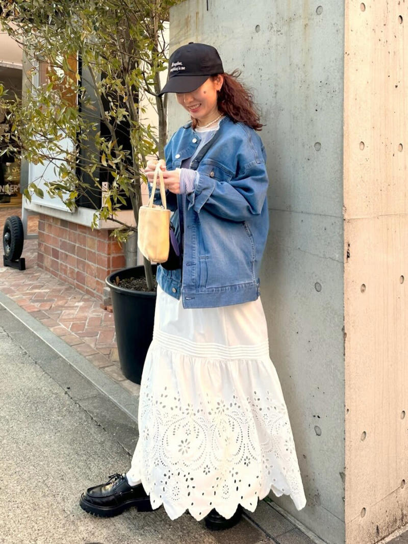 イエローカーデが映える春の爽やかカジュアル, デニムonデニムでつくる垢抜けセットアップ, ボーダー×ナロースカートで大人かわいいコーデ, レーススカートでつくる甘辛ミックスコーデ, レイヤードでこなれる最旬デニムジャケットコーデ