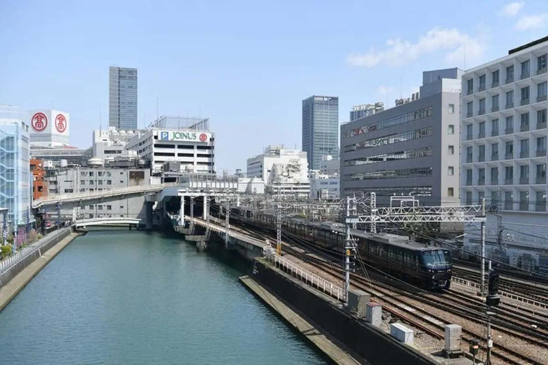 相鉄ムービル閉館と西口改造, 不動産中心の相鉄グループ, 横浜一極集中から東京都心直通, 横浜西口最大所有者の維持