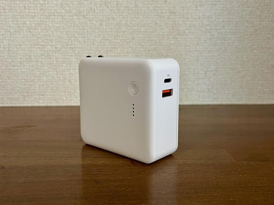 充電アダプターとバッテリーが一つに, 大容量とコンパクトサイズ、どっちを選ぶ？, 急速充電&amp;Type-Cにも対応, 防災も考慮するなら10000mAh