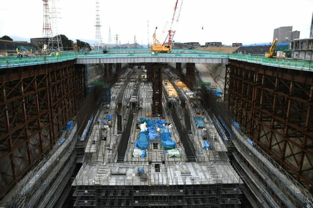 静岡「ヤード整備」へ協定締結, 幅50m、深さ30mの巨大空間, シールドマシンの「色」の理由は？, 甲府駅とのアクセスはどうなる？, ロボットの黄色は「ドクターイエロー」