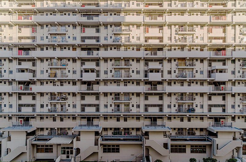 めくるめく団地の世界へようこそ！, 実は「団地」という言葉は幅が広いので、勝手に定義させていただきます, 団地界のアイドル「スターハウス住棟」をご覧ください！, 団地のタイプはまだまだ多彩。めくるめく団地ワールドにようこそ！, 時代が下って高層化した団地も、見どころがいっぱいです, 集合住宅好きながら戸建てへの誘惑も捨てきれない、背徳の「テラスハウス」