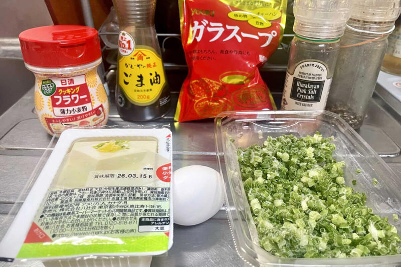 ■「豆腐のお焼き」の材料, ■まな板も包丁もいらないお手軽レシピ, ■生地がゆるめなので丁寧に焼く, ■味しっかりめで、おつまみに最高