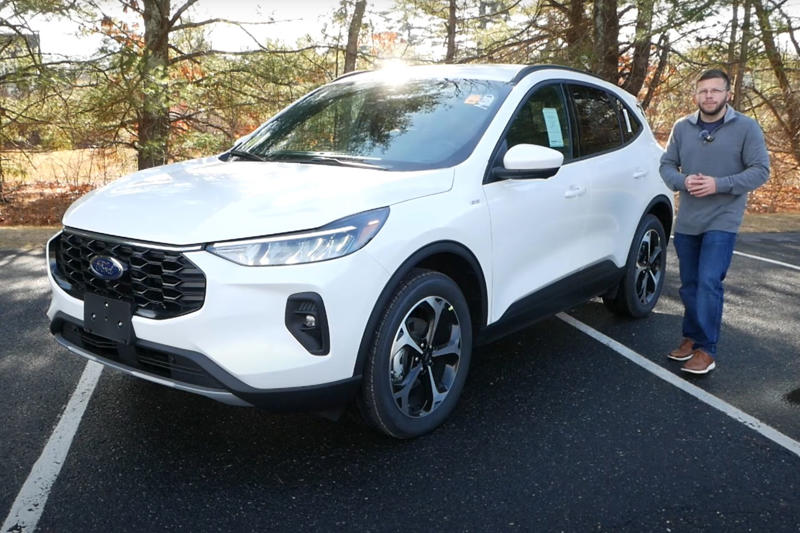 2024 Toyota Highlander (,815), 2025 Honda CR-V (,850), 2025 Lexus UX 300h Hybrid (,900), 2024 Toyota Venza Hybrid (,945), 2024 Acura RDX (,950), 2025 Volvo XC40 AWD (,895), 2025 Audi Q3 (,495), Volkswagen Taos (,390), Jeep Compass (,995), Chevrolet Equinox (,800), Nissan Rogue (,690), Hyundai Tucson (,875), GMC Terrain (,500), Ford Escape (,495)