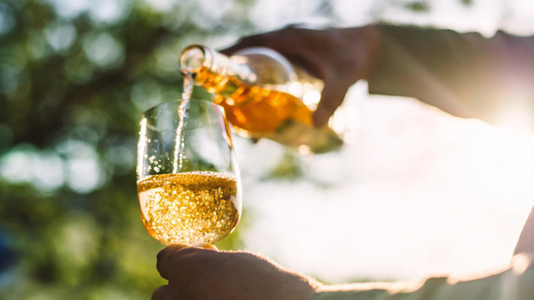 Marchesi Vineyards: Hood River, Oregon, LaStella Winery: Osoyoos, British Columbia, Durant at Red Ridge Farms: Dundee Hills, Oregon, Col Solare: Benton City, Washington, Apolloni Vineyards: Forest Grove, Oregon, Methodology