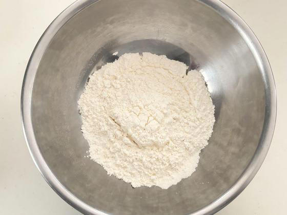 殿堂入りの「チーズ蒸しパン」を作ってみた, 生地は混ぜすぎないのがポイント, チーズの枚数を増やすと風味アップ, 朝ごはんやおやつにぴったり