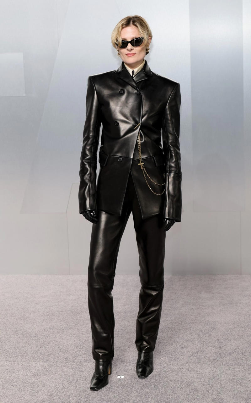 Louisa Jacobson in Khaite Oscars 2026, Jane Fonda, Sarah Pidgeon in Calvin Klein, Olivia Rodrigo in Saint Laurent, Naomi Watts in Balenciaga, Monica Lewinsky in Oscar de la Renta, Kim Kardashian in Gucci, Wendi Deng Murdoch and Grace Murdoch, Minnie Driver, Nicole Kidman, Marisa Abela in Revolve, Zoe Saldana in Saint Laurent, Helen Hunt in Stella McCartney, Hailey Bieber in Giorgio Armani, Kaia Gerber in Givenchy, Colman Domingo in Jacquemus, Philippine Leroy-Beaulieu, Sir Mick Jagger and Melanie Hamrick, Jeff Goldblum and Emilie Livingston in ERL Artisanal, Cara Delevingne in Thom Browne, Karlie Kloss in Gucci, Anjelica Huston, Sarah Paulson and Holland Taylor, Leslie Mann, Meg Ryan, Lauren Sanchez Bezos and Jeff Bezos, Tracee Ellis Ross in Marine Serre, Dree Hemingway in Conner Ives, Isla Fisher in Yara Shoemaker, Jessica Alba in Tamara Ralph, Kris Jenner in vintage Valentino, Rachel Sennott in Balenciaga, Dua Lipa and Callum Turner, Kristen Wiig in Monse, Elle and Dakota Fanning, Simone Ashley, Laura Harrier in Gucci, Kendall Jenner in Chanel, Grace Gummer, Mamie Gummer, Louisa Jacobson in Khaite, Suki Waterhouse and Robert Pattinson, Rita Ora in Tamara Ralph, Jessie Buckley in Chanel, Nicole Kidman in Chanel, Rose Byrne in Dior, Teyana Taylor in Chanel, Renate Reinsve in Louis Vuitton, Timothée Chalamet in Givenchy, Kylie Jenner in Schiaparelli, Demi Moore in Gucci, Gwyneth Paltrow in Armani Privé, Michael B. Jordan in Louis Vuitton, Zendaya and Robert Pattinson, Emma Stone in Louis Vuitton, Kate Hudson and Goldie Hawn, Chase Infiniti in Louis Vuitton, Felicity Jones in Prada, Anne Hathaway in Valentino, Odessa A’zion in Valentino, Wunmi Mosaku in Louis Vuitton, Elle Fanning in Givenchy, Kirsten Dunst and Jesse Plemons, Amy Madigan in Dior, Zoe Saldaña in Saint Laurent, Mia Goth in Dior, Paul Mescal and Gracie Abrams, Inga Ibsdotter Lilleaas in Loewe, Mikey Madison in Dior, Rachel McAdams in Alberta Ferretti, Mckenna Grace, Pedro Pascal in Chanel, Barbie Ferreira in GapStudio, Adrien Brody in Gucci, Jacob Elordi in Bottega Veneta, Charithra Chandran in Miss Sohee, EJAE in Dior, Audrey Nuna in Thom Browne, Rei Ami in Rahul Mishra, Huma Abedin and Anna Wintour, Leonardo DiCaprio in Dior, Kate Hawley, Damson Idris in Prada, Sigourney Weaver in Valentino, Alana Haim in Louis Vuitton, Heidi Klum, Hudson Williams in Balenciaga, Alicia Silverstone, Channing Tatum in Versace, Kathy Bates, Chloe Zhao, Joel Edgerton, Misty Copeland in David Koma, Maya Rudolph in Chanel, Ava DuVernay in Louis Vuitton, Anna Wintour, Benicio Del Toro in Giorgio Armani, Usher in Giuliva Heritage, Melissa McCarthy, Jack O’Connell in Dunhill, Lola Kirke in Simone Rocha, Fran Drescher in Ami, Jason Bateman in Dunhill, Ariana Greenblatt in John Galliano, Stellan Skarsgård, Kristen Wiig in Elie Saab, Jacobi Jupe, Kieran Culkin in Paul Smith, Nick Jonas and Priyanka Chopra Jonas, Wagner Moura in Zegna, Conan O’Brien, Vicky Krieps in Bottega Veneta, Ethan Hawke, Shaboozey in Campillo, Spike Lee, Joe Alwyn in Valentino, Kevin O’Leary, Ryan Destiny in Ami, Javier Bardem, Mark Strong in Giorgio Armani, Felix Kammerer in Saint Laurent, Ginnifer Goodwin in Monse, Susie and Nick Cave, Amelia Dimoldenberg in Ralph Lauren, Manu Rios in Saint Laurent