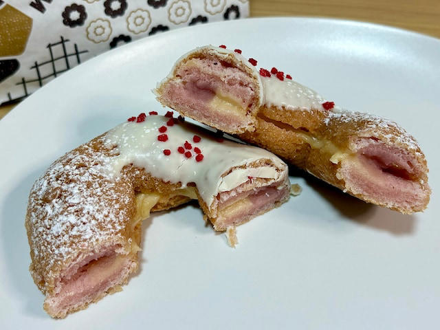 1. 「桜もちっとドーナツ 咲くいちごみるく」, 2. 「桜もちっとドーナツ 春かおるいちご風」, 3. 「桜もちっとドーナツ 春めくいちごホイップだいふく風」, 4. 「桜もちっとドーナツ 花やぐいちごみるくカスタード」