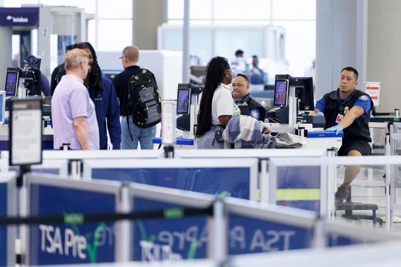 Have TSA agents been paid?, What is the current wait time at Jacksonville International Airport (JAX)?, How to check TSA wait time at Jacksonville International Airport (JAX), Florida flight delays at Jacksonville Airport (JAX) on March 17