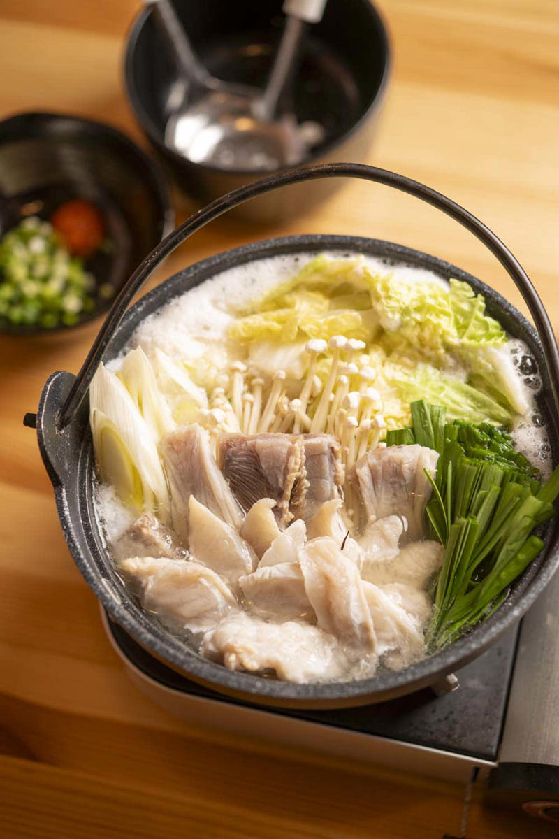 さばきたて、即カウンターの幸せ『酒とつまみと魚屋と』, 『酒とつまみと魚屋と』店舗詳細, てっちりがコレ？の二度見プライス『居酒屋 いなか』, 『居酒屋 いなか』店舗詳細, 尻に根が張る心地よい酒肴たち『六人衆』, 『六人衆』店舗詳細, 黒板メニューが必見のフレンチ酒場『フレンチバル FujiTaka』, 『フレンチバル FujiTaka』店舗詳細, ほの暗いカウンターから翔 んでWORLD『FROGPLACE』, 伊達な兄弟が導くリトルイタリー『アンドゥ―マ』, 『アンドゥ―マ』店舗詳細