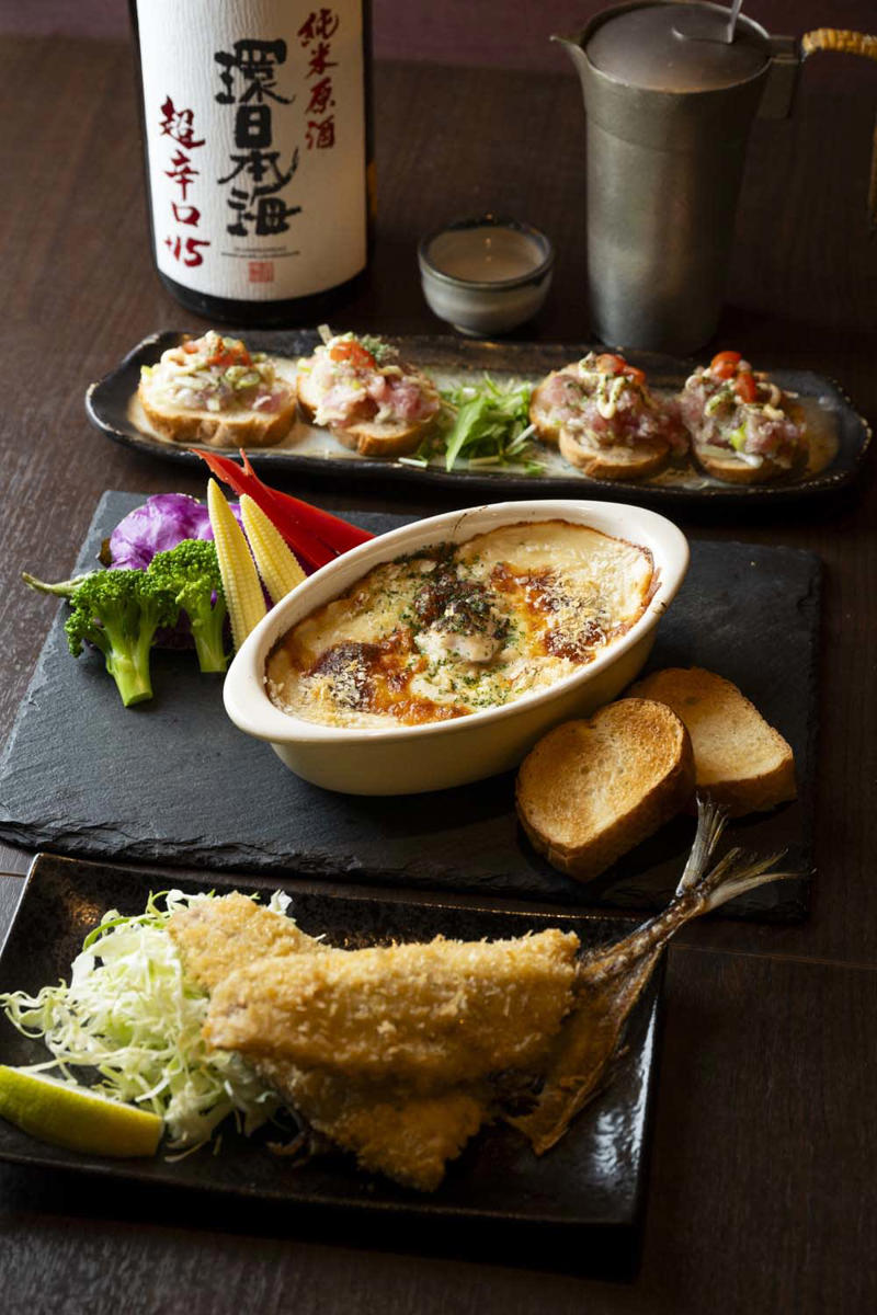 さばきたて、即カウンターの幸せ『酒とつまみと魚屋と』, 『酒とつまみと魚屋と』店舗詳細, てっちりがコレ？の二度見プライス『居酒屋 いなか』, 『居酒屋 いなか』店舗詳細, 尻に根が張る心地よい酒肴たち『六人衆』, 『六人衆』店舗詳細, 黒板メニューが必見のフレンチ酒場『フレンチバル FujiTaka』, 『フレンチバル FujiTaka』店舗詳細, ほの暗いカウンターから翔 んでWORLD『FROGPLACE』, 伊達な兄弟が導くリトルイタリー『アンドゥ―マ』, 『アンドゥ―マ』店舗詳細