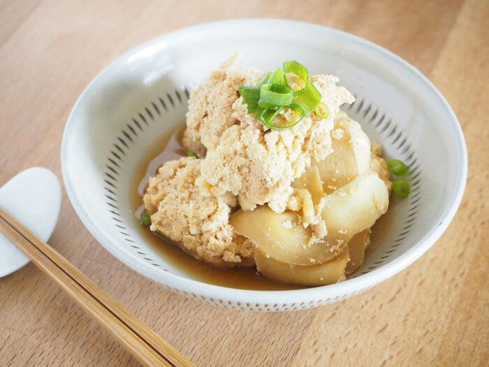 スーパーで見つけたら、絶対買います, 卵は2～3cmの幅に切ります, この「ひと手間」で生臭くならない！, 味付けはシンプルに, 盛り付けのポイントは「天盛り」