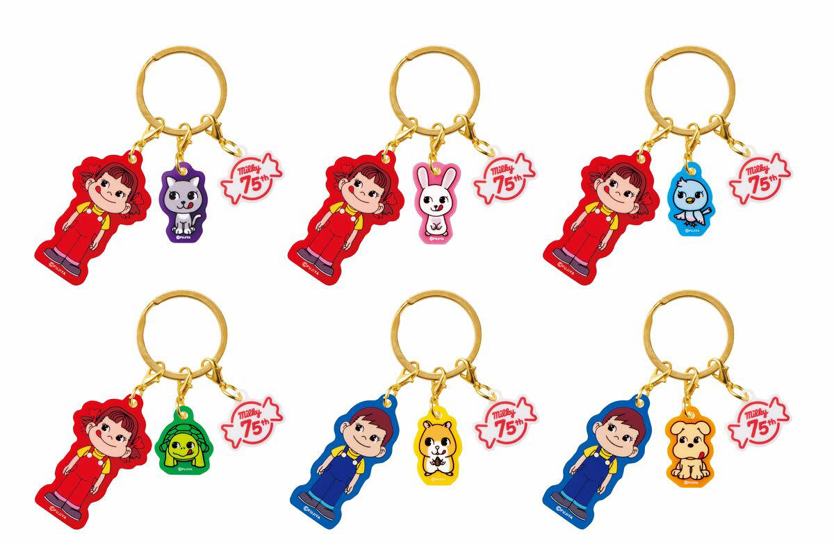 不二家「milky 75th Premium Shop」4つのおすすめポイント, レアすぎミルキーコラボが楽しめる「milky 75th Premium Shop」, ペコちゃんポコちゃんとゆかいな仲間たちアクリルキーホルダー, ペコちゃんポコちゃんとゆかいな仲間たちキャンディ型エコバッグ, ペコちゃんポコちゃんとゆかいな仲間たちリバーシブルポーチ, ペコちゃんポコちゃんとゆかいな仲間たちステンレスミラー, ミルキーの周年イヤーをたっぷり楽しめる限定ショップ