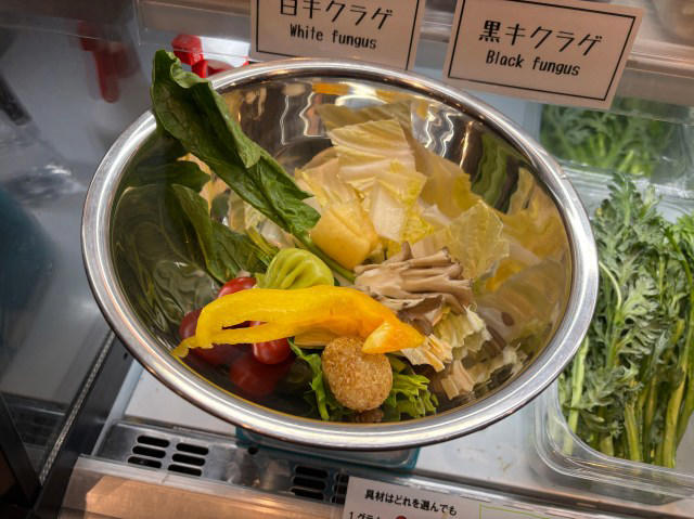 ・七宝麻辣湯というチェーン店へ, ・システムが複雑, ・具材選びのバリエーションがヤバすぎる, ・出来上がったオリジナル麻辣湯は……, ・若い女子に人気なの、納得しかない