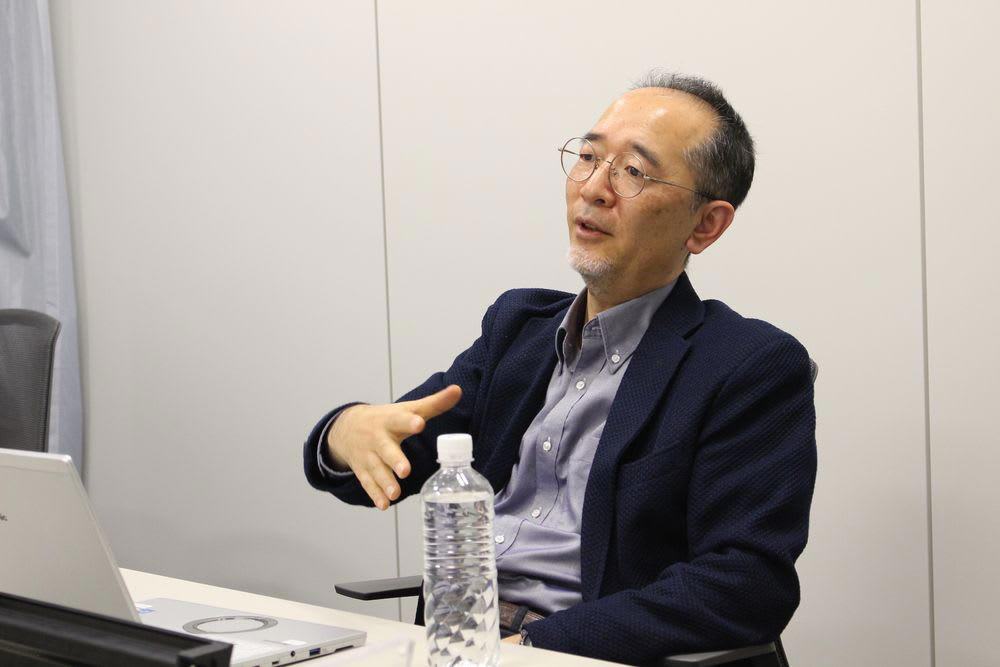 「働かないおじさん」を生む、役職定年と居場所の喪失, 仕事の意味を見失わせる「閉じこもった働き方」, かつての日本企業は、知識を創造する「感情が流れる場所」だった, 「何のためにやるのか」を話し合わない日本企業の課題