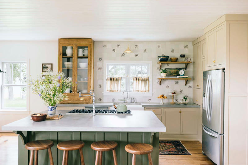 Character-Filled Walls, Family Time, Delft Touch, Handmade Heirlooms, Pretty Patterns, Restful Retreats, Horsing Around, Pretty Practicality, Outdoor Retreats