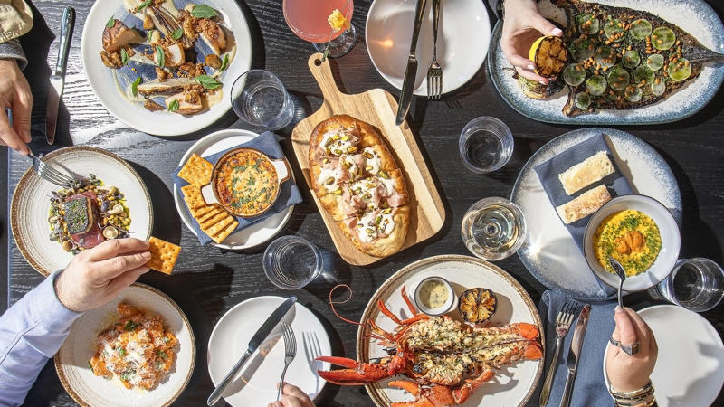 Bambola and The Girl Next Door, Common Craft, Roger’s Fish Co., Willie’s, Bonus: Saguaro Garden Bar by The Fat Cactus, Sign up for The Dish