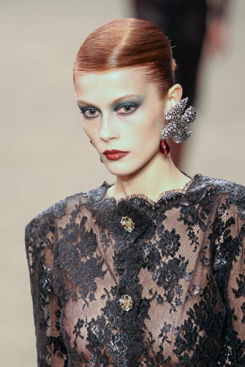 Miu Miu: ‘90s Headbands , Chanel: Chrome Accents , Victoria Beckham: After-Party Ponytails , Vivienne Westwood: All That Glitters , Schiaparelli: Lived In, But Elegant, Rabanne: Micro Liner, Chloé: Boho 2.0 , Dior: Jagged Lines , Tom Ford: Velvet Lips , Acne Studios: A Touch Of Green , Saint Laurent: ‘80s Glamour