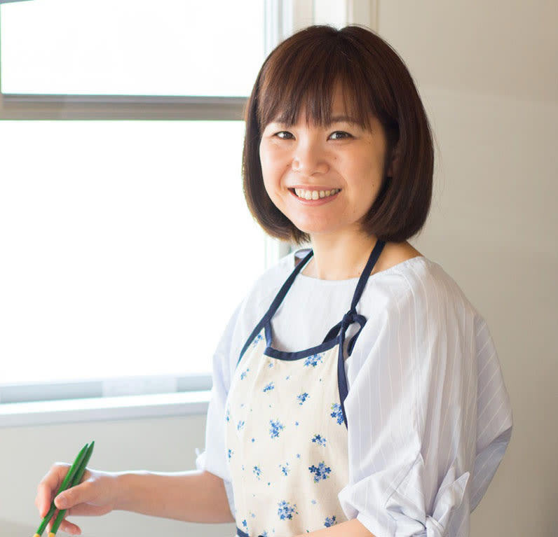 ゆで鶏とキャベツのごまマヨサラダ, キャベツとちくわの中華和え, キャベツとベーコンのレンチン煮, キャベツとツナの和風サラダ