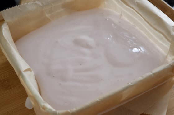シンプルな材料で意外に簡単「生マシュマロ」作ってみた, ジャムとゼラチンを合わせて、ひたすらミキサーで泡立てる, しゅわっと溶ける不思議なおいしさ, 大きめのボウルがおすすめ, 贈り物にも、自分へのご褒美にも◎