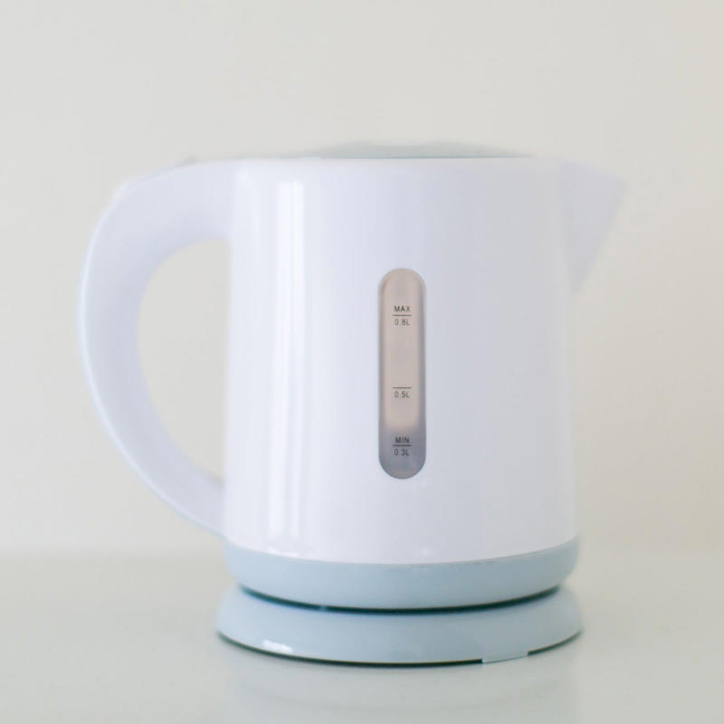 NGその1．メラミン食器, NGその2．ステンレス水筒の外側, NGその3．電気ケトル, キッチン泡ハイターが使えないものもある