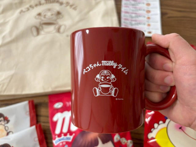 ・まだ開店1分だぞ, ・まずはドリンク, ・包み紙もカワイイ, ・ミートパイとマフィンも購入, ・激レアハッピーバッグを開封してみた, ・ミルキー好きなら一度は行く価値あり, ・今回訪れた店舗の詳細