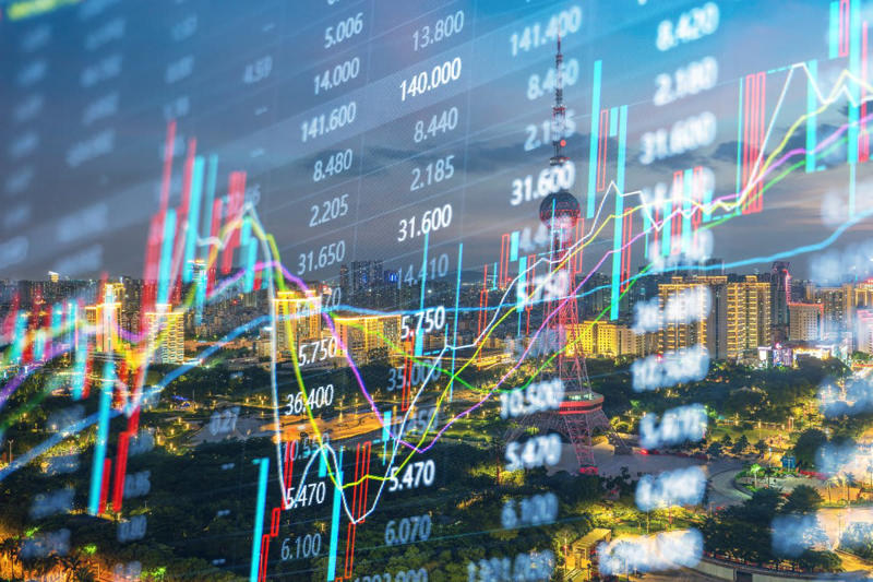 【意外と知らない】「オルカン」と「S&amp;P500」の違いは何？, eMAXIS Slim 全世界株式（オルカン）の概要を整理しよう, eMAXIS Slim 米国株式（S&amp;P500）の概要を整理しよう, 【比較】「オルカン」と「S&amp;P500」運用実績はどうなっている？, オルカンの「基準価額・純資産総額の動向」を見る（2026年3月11日基準）, S&amp;P500の「基準価額・純資産総額の動向」を見る（2026年3月11日基準）, 設定来トータルリターンを比較：S&amp;P500が上回る結果に, 直近1年間リターンを比較：オルカンが上回る結果に, 直近6カ月間リターンを比較：オルカンが上回る結果に, 【どっちが向いている？】投資タイプ別おすすめの選び方, オルカンとS&amp;P500、「併用」という選択肢もある, 大切なのは「自分に合った選択」をすること