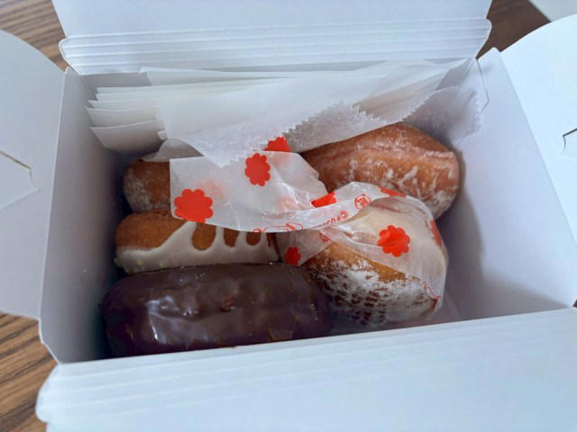 ・まだ開店1分だぞ, ・まずはドリンク, ・包み紙もカワイイ, ・ミートパイとマフィンも購入, ・激レアハッピーバッグを開封してみた, ・ミルキー好きなら一度は行く価値あり, ・今回訪れた店舗の詳細