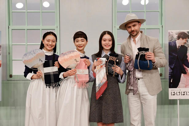 高石あかり＆見上愛＆上坂樹里が「ばけばけ」「風、薫る」への思いを語る, 高石あかりからの温かいエール, ドラマゆかりの品で心温まるプレゼント交換, 重みを感じるバトンパス「次につなげられるように」