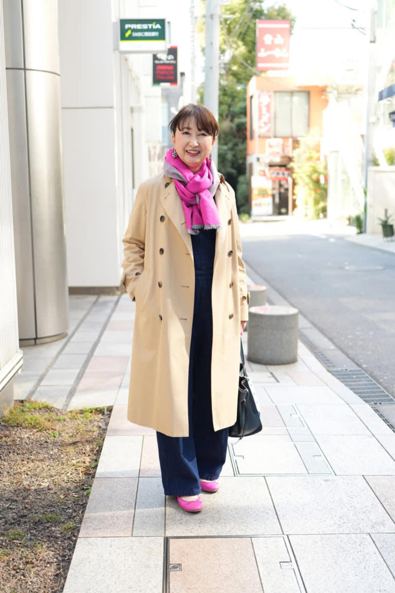 甘いピンクが絶妙に効いたトレンチコーデ×デニムの大人カジュアルコーデ, コーデアイテム＆ブランド, 低身長さん必見！「サカイ」のブルゾン×花柄ボトムスで好バランスな洒落見えコーデに, コーデアイテム＆ブランド, カラーバランスが大事！「ラグナムーン」のフェミニンなニットワンピースを大人の着こなしに, コーデアイテム＆ブランド, 「ヴィクトリア・ベッカム」のドラマチックに映えるワンピースで冬のマンネリコーデを払拭！, コーデアイテム＆ブランド, この記事を書いた人 素敵なあの人編集部