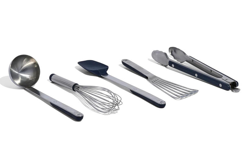 Best Overall Dietitian Kitchen Recommendations, Avoid: Plastic Containers or Glass Jars, Use Instead: Glass, Avoid: Single-Use Plastic Bags, Use Instead: Reusable Bags, Avoid: Spiralizers, Use Instead: Invest in High-Quality Pasta, Avoid: Traditional Nonstick Pans, Use Instead: Stainless Steel, Cast-Iron or Ceramic Pans, Avoid: Divided Meal Prep Containers, Use Instead: Multi-Sized Glass Container Set, Avoid: Plastic Utensils, Use Instead: Silicone, Wood or Stainless Steel, Avoid: Single-Use Water Bottles, Use Instead: Reusable Water Bottles