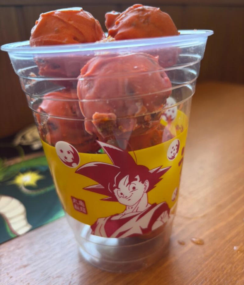 丸亀製麺 ドラゴンボールZ コラボレーションキャンペーン, おすすめは、ドラゴンボールうどーなつ！, このアイデアはすごい！自分で仕上げる「ドラゴンボ ールうどーなつ」, うどん札もドラゴンボールZ仕様に！, コラボメニューは他にも！