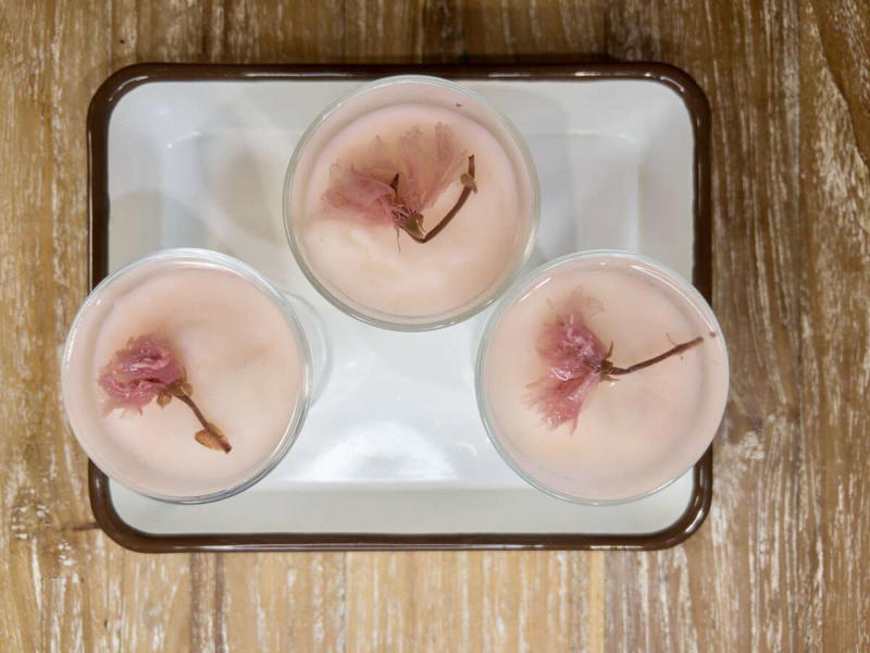 桜のブラマンジェを作るのにかかる時間, 桜のブラマンジェのカロリー, 春らしいスイーツ！桜のブラマンジェ, 桜のブラマンジェの材料（3個分）, 桜のブラマンジェの作り方