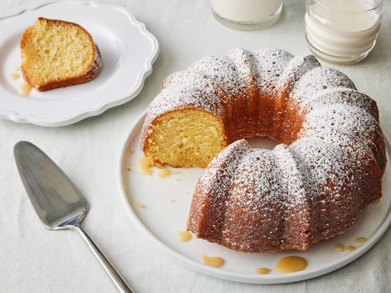 Caramel Cake, Lane Cake, Dr Pepper Sheet Cake, Texas Sheet Cake, Best Hummingbird Cake, Pig Pickin' Cake, Moist Coconut Cake, Dr. Bird Cake, Mardi Gras King Cake, Black Walnut Cake, Kentucky Butter Cake, Scripture Cake, Favorite Old-Fashioned Gingerbread, Sybil's Old Fashioned Lemon Layer Cake, Southern Praline Pecan Cake
