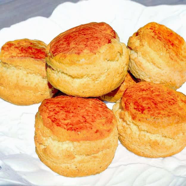 ホットビスケット, 【ホットケーキミックス、こう焼いて】外サク中ふわ。お店みたいなホットビスケット, カリもち豆腐チュロス, 【ホットケーキミックス使ったら買わなくてよくなった】「揚げるよりおいしい」カリもちチュロス, 【朝ごはん、もう迷わない】ホットケーキミックス混ぜて焼くだけ。発酵いらずの簡単爆速パン, 揚げないふわっふわドーナツ, 【ホットケーキミックス、こう焼いてみて】「もう揚げなくていい」ふわっふわドーナツが大人気