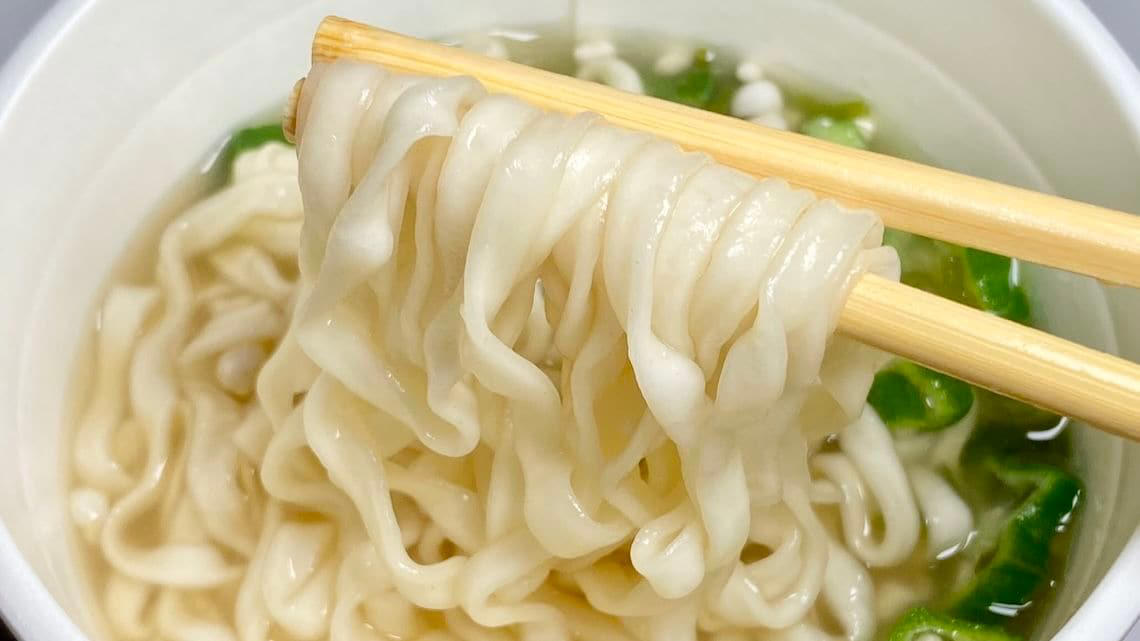売り切れ続出、4倍の価格で転売も出現…, 専門家目線でも「異常」の一杯だ, インフレ時代に安さが刺さりまくった, 健康的な一杯だったのも大きい, カップ麺に170円払うことで見える境地がある