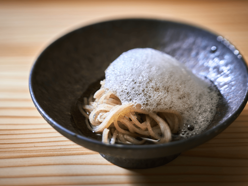 原点は「実家の店」, 寿司屋で始まった料理人の修業, 料理を変えた常連客のひと言, 新潟の食材と料理人仲間が生んだ転機, 古町で挑む、新潟料理の可能性
