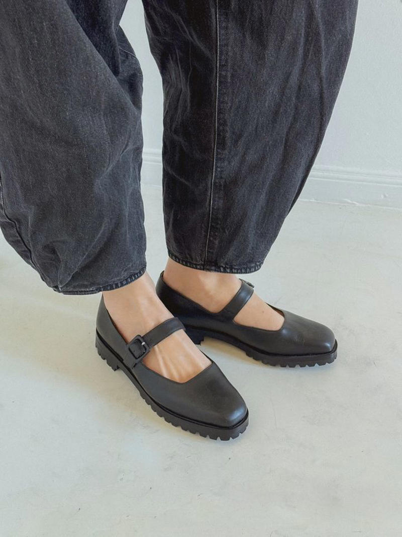 Why We All Love Ballet Flats, The Ballet Flats Renaissance, The Diversification of Ballet Flats, How to Style, Where Will Ballet Flats Go Next?