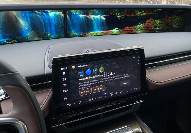 It outshines its Navigator big brother, Exterior and Interior Styling - 9/10, Technology and Infotainment - 9/10, Space, Comfort, and Usability - 9/10, Driving Experience - 8.5/10, Final Verdict - 9/10