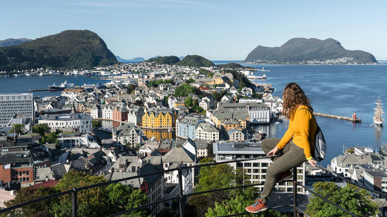 1. Haarlem, The Netherlands, 2. Colmar, France, 3. Braga, Portugal, 4. Oviedo, Spain, 5. Ålesund, Norway, 6. Trieste, Italy, 7. Ljubljana, Slovenia, 8. Mostar, Bosnia and Herzegovina, 9. Gjirokastra, Albania, 10. Victoria, Malta (Gozo), 11. Sibiu, Romania, 12. Kutaisi, Georgia, 13. Methodology
