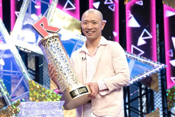 今井らいぱちが第24代王者に輝く, 「300件くらい通知が来ているんですけど、まだ返せてなくて」, 「ようやくNSC33期生の仲間入りできました」, 「自分で言うのはアレですけど、“愛されるタイプ”」と自己分析