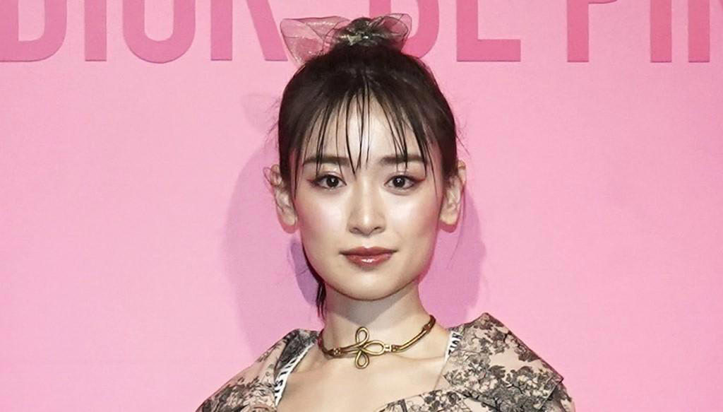 長友佑都 平愛梨, 谷口彰悟 泉里香, 上田綺世 由布菜月, 堂安律 明松美玖, 守田英正 藤阪れいな, 柴崎岳 真野恵里菜, 槙野智章 高梨臨, 長谷部誠 佐藤ありさ