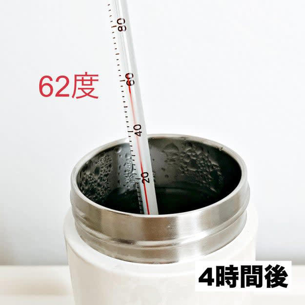 スターバックスでは、好評で再販された「おしゃれボトル」を販売中です。, 上品なデザインで、ずっと眺めていられます。, バッグに入れて持ち歩きやすいサイズ。, 漏れにくい構造なのもうれしいポイント。, 飲み物も氷も入れやすくて助かる！, 保温・保冷効果も申し分なし！, 気づけば、家でも外出先でもこれを使っています！, おしゃれなボトルなら、アフタヌーンティーの「ロゴワークスエッジボトル 1L」もおすすめです。, 使いやすい工夫がいろいろ詰まっています。