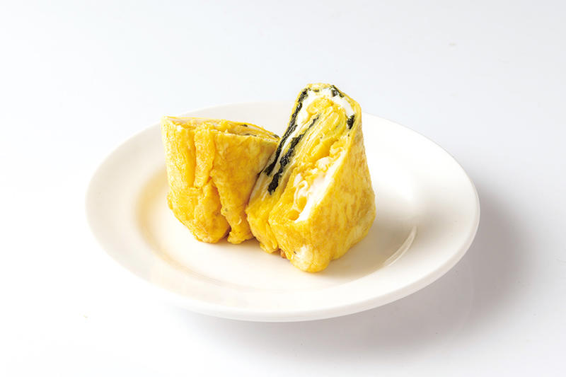 「彩り」で見ためと栄養を整える, 赤：にんじんと新しょうがのナムル, 黄：焼きのり入り玉子焼き, 緑：スナップえんどうとじゃこのあえもの