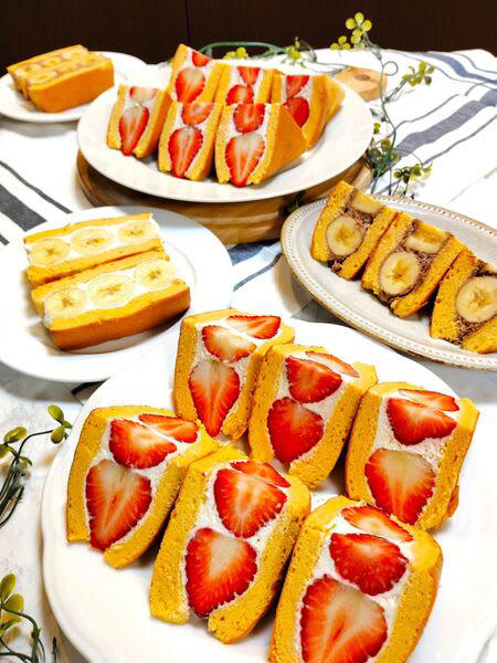 ■シフォンロール生地を焼く①, ■シフォンロール生地を焼く②, ■チーズホイップを作る, ■サンドしていく①, ■サンドしていく②, ■断面に萌えます, ■ コツ・ポイント