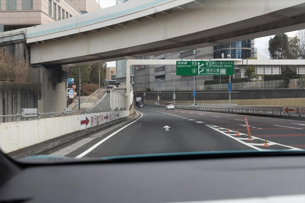 補助金活用で実質300万円台から！ 気になる価格設定, ファストバックSUV風にチェンジしたスマートな外観, 頼もしい積載量と待望のAC100V電源を搭載, 広々とした後席空間と日産初の調光グラスルーフ, シンプルで使い勝手の良い運転席まわり, いざ首都高へ！ プロパイロット2.0と極上の乗り心地を体感, 蓄積されたノウハウが生み出す「BEVの新基準」, 寺坂ユミ（てらさかゆみ）プロフィール