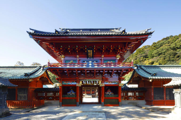 【9:00】「静岡浅間神社」で七社参り！心をリセットしながら開運祈願, 【11:00】「駿府の工房 匠宿（たくみしゅく）」で伝統工芸を知る, 【13:30】「一松園」で滋養たっぷりの名物とろろ汁を味わう, 【15:00】「West Coast Brewing」でアメリカ西海岸スタイルのクラフトビールを, この記事を書いた人 丹下紋香