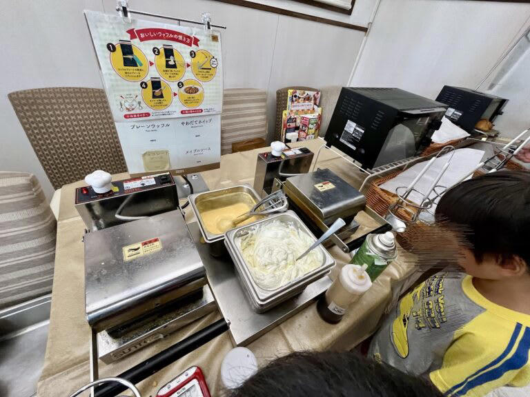 どこのお店が対象？, 朝食バイキング店舗へ行ってみた！, プレミアムモーニング店舗へ行ってみた！, バイキングとプレミアムモーニングの違いは？, ココスの朝食で、素敵な1日のスタートを