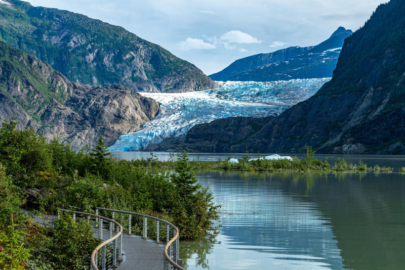 1. Grand Canyon, Arizona, 2. Yellowstone’s geothermal drama — Wyoming/Montana/Idaho, 3. Niagara Falls, New York, 4. Yosemite Valley, California , 5. Denali, Alaska , 6. Crater Lake, Oregon , 7. Na Pali Coast, Kauai, Hawaii , 8. Devils Tower, Wyoming , 9. Mendenhall Glacier, Alaska , 10. White Sands National Park, New Mexico