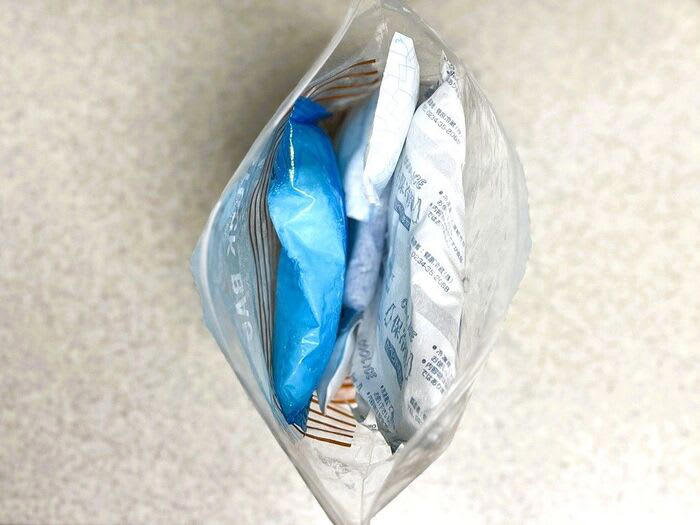 まとめて大きな保冷剤へ変身！, 冷凍室の隙間にINで省エネ対策, 持つ量を決めてスッキリをキープ, 【追記】アイデアを試してみたら…快適すぎた♡