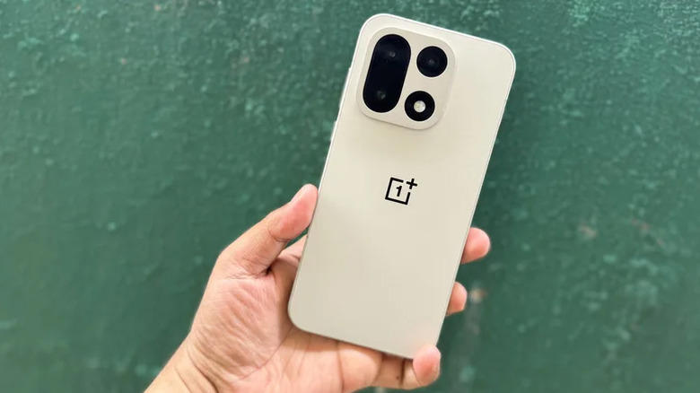 Samsung Galaxy S26 Ultra, OnePlus 15, Oppo Find X9 Pro, Xiaomi 17 Pro Max, OnePlus 15R